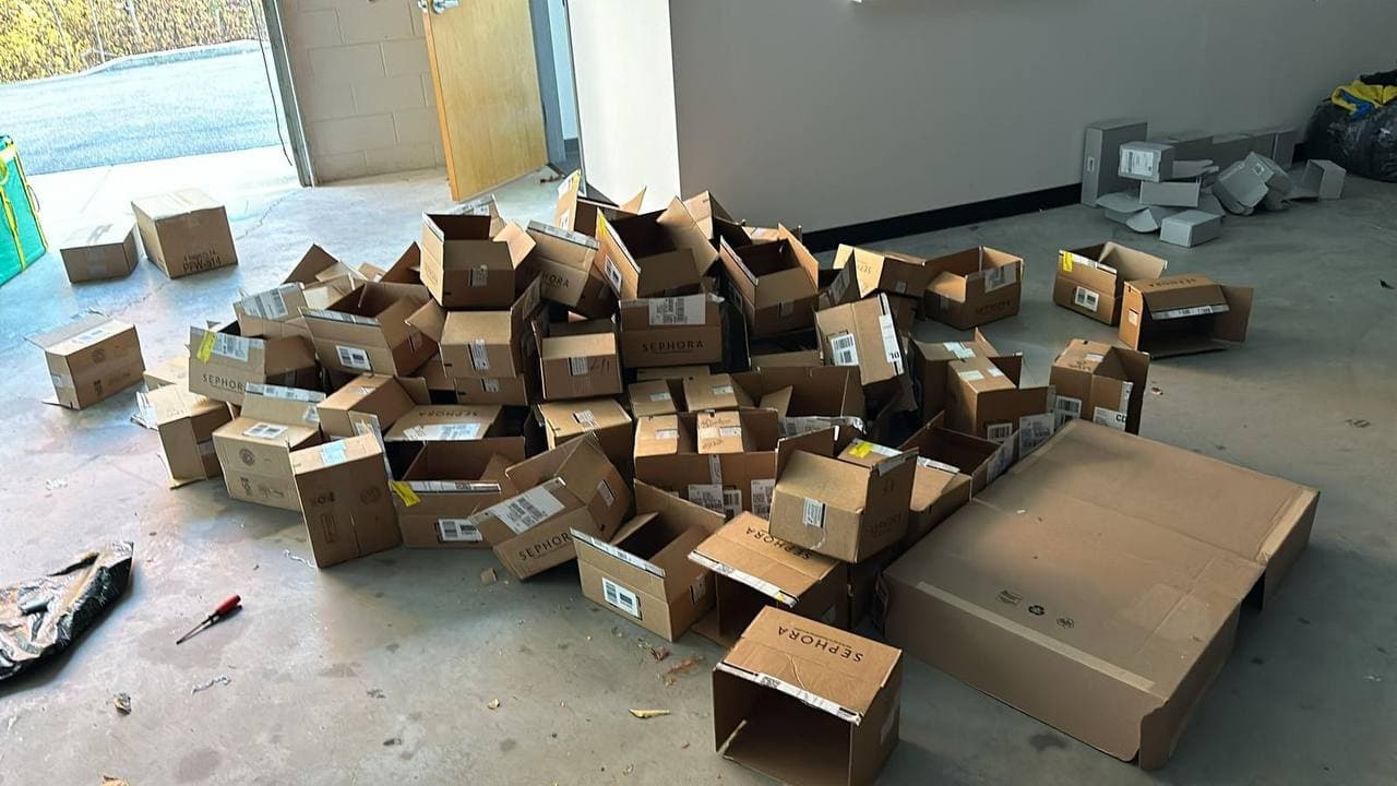 Сэкономили клиенту $1100 на доставке благодаря опт